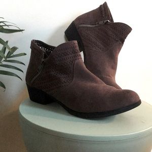 Suede brown booties